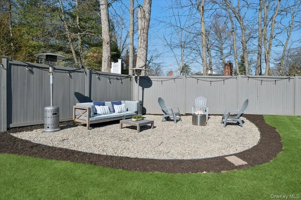 31 Priory Lane Pelham NY 10803
