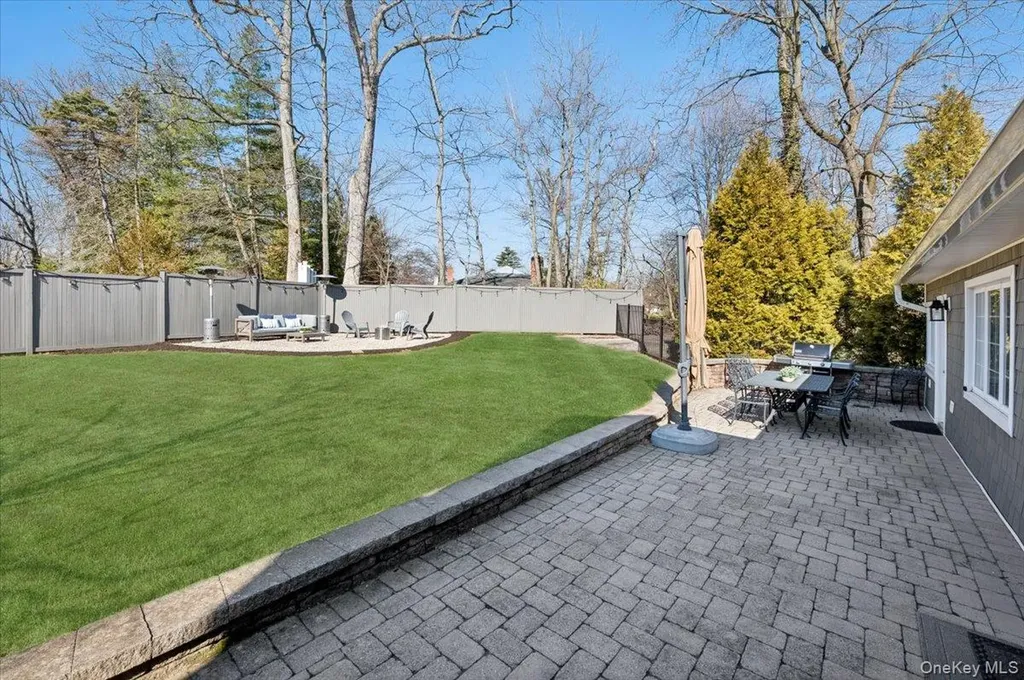 31 Priory Lane Pelham NY 10803