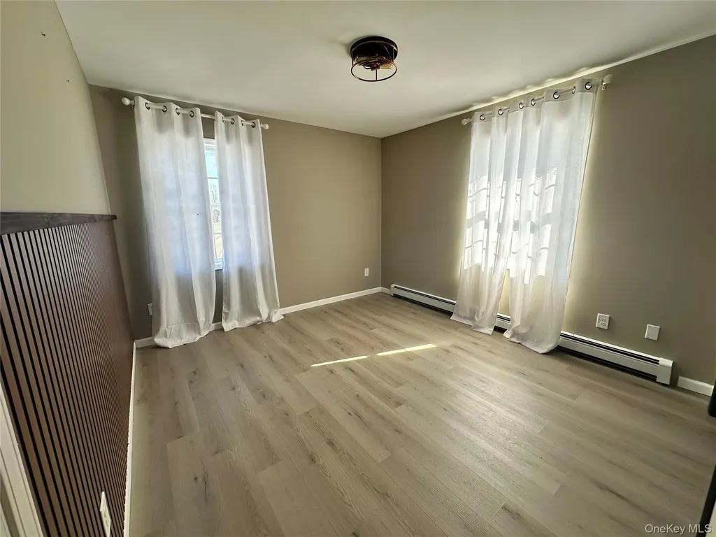 1241 Ridgebury Road New Hampton NY 10958