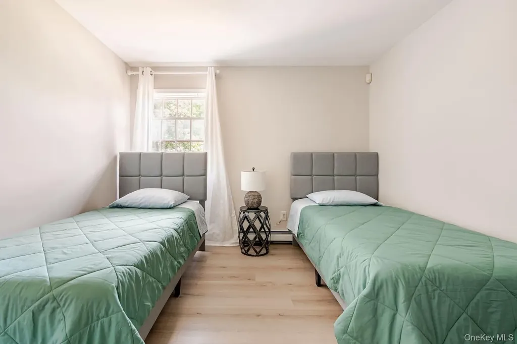 1241 Ridgebury Road New Hampton NY 10958
