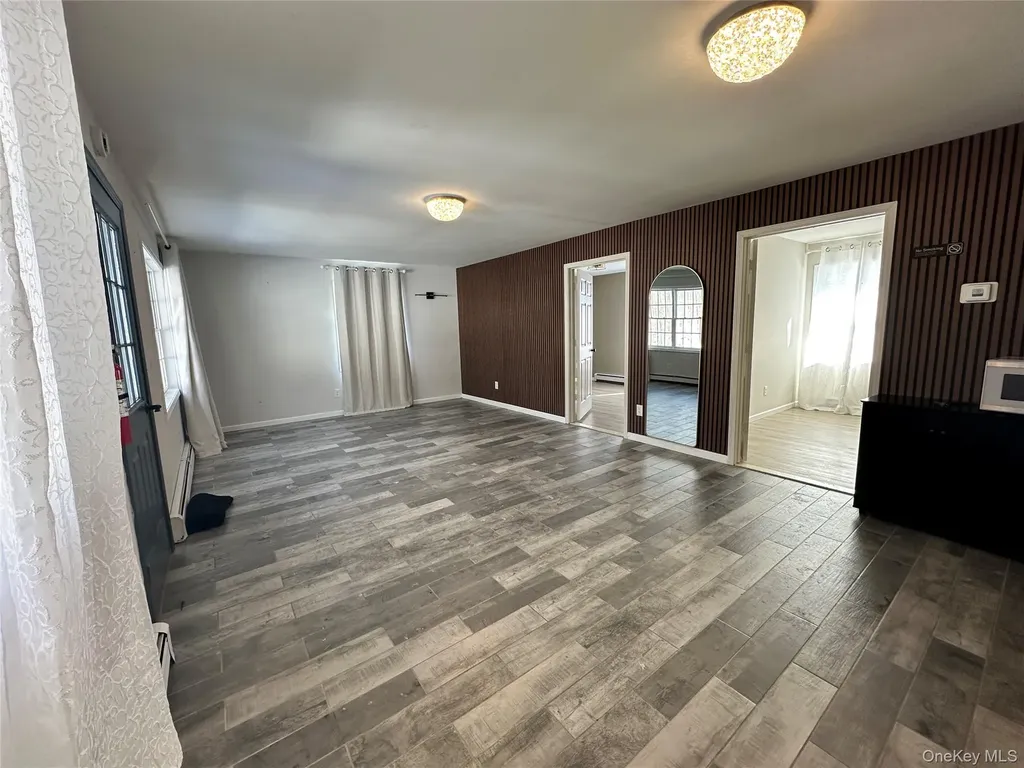 1241 Ridgebury Road New Hampton NY 10958