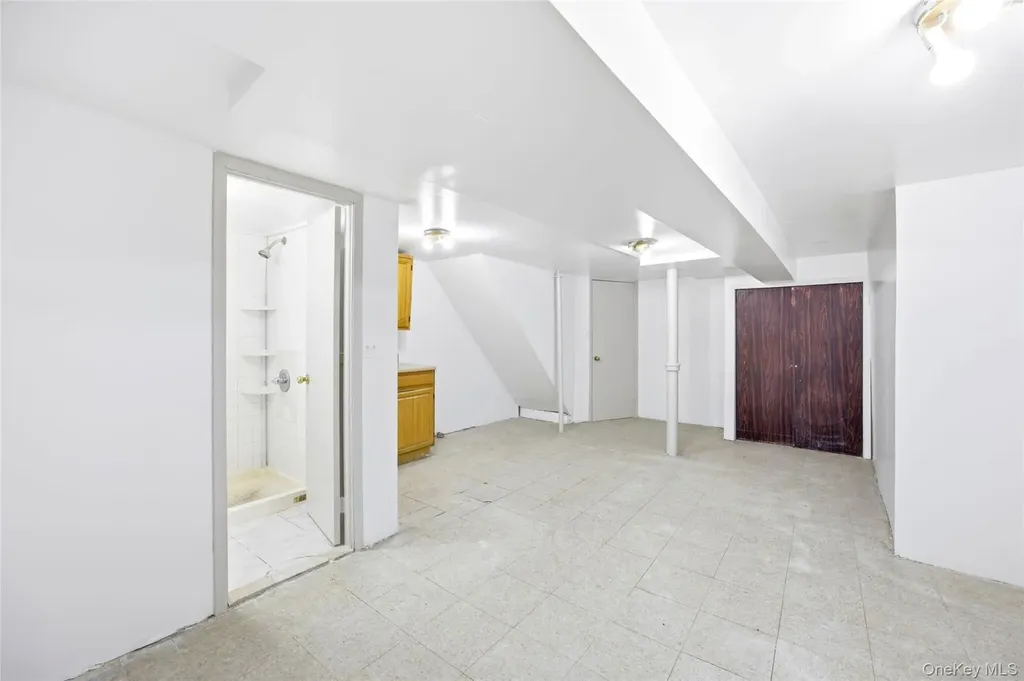 14740 33rd Avenue Flushing NY 11354