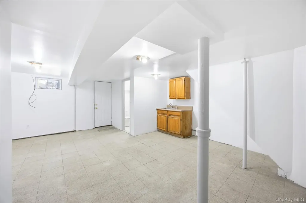 14740 33rd Avenue Flushing NY 11354