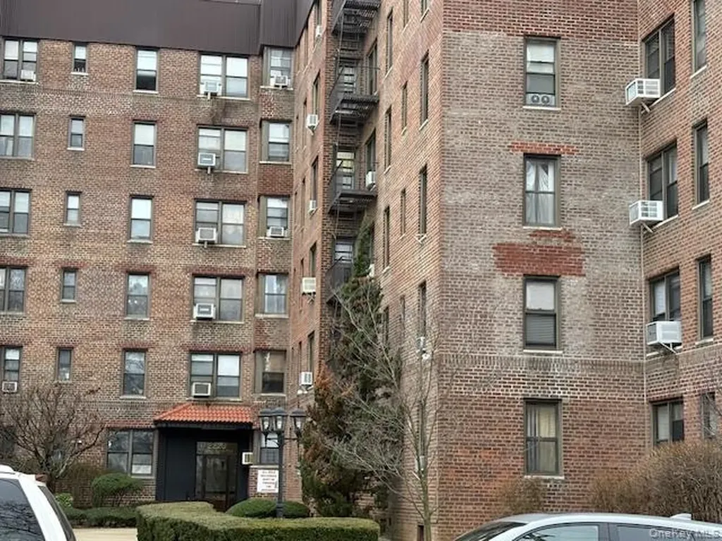 2220 Burnett Street Brooklyn NY 11229