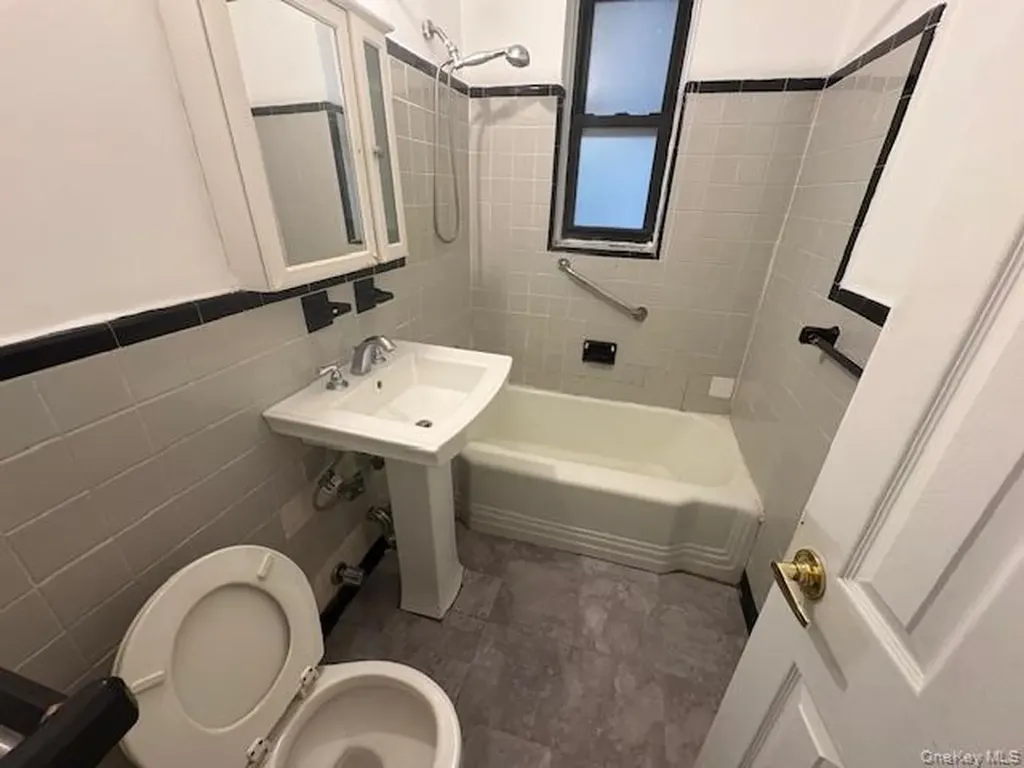 2220 Burnett Street Brooklyn NY 11229