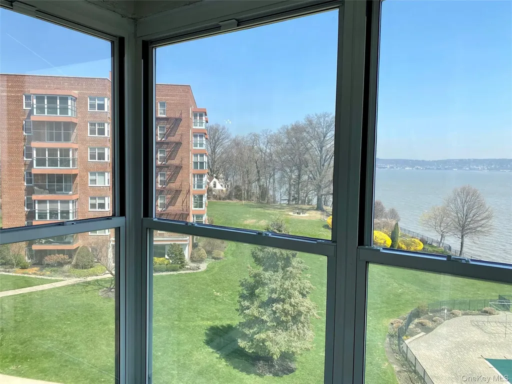 4 Salisbury Point Nyack NY 10960
