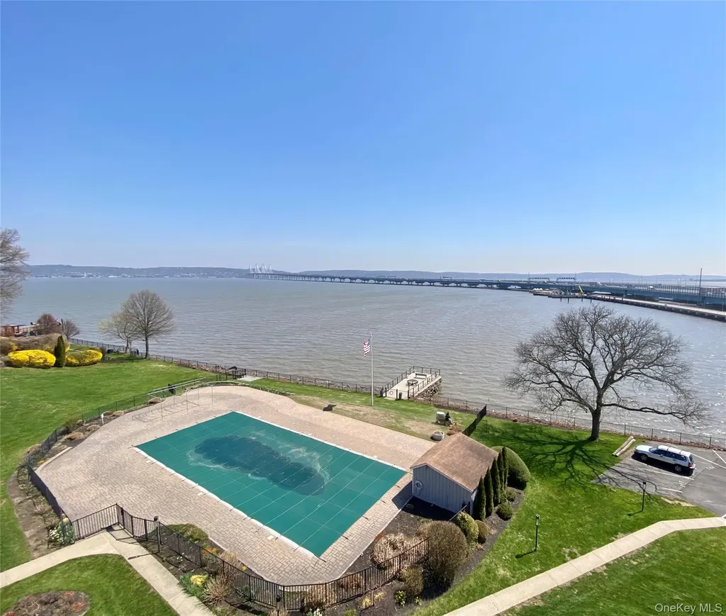 4 Salisbury Point Nyack NY 10960