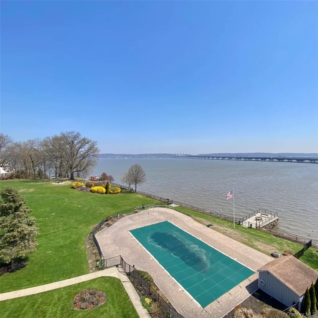 4 Salisbury Point Nyack NY 10960
