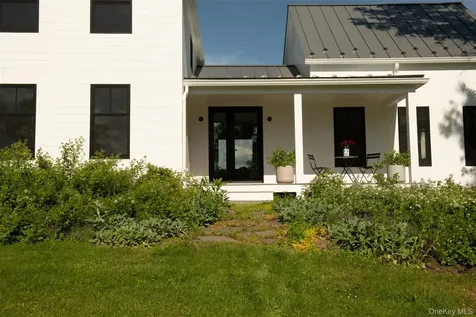 251 Viewmont Road Germantown NY 12526