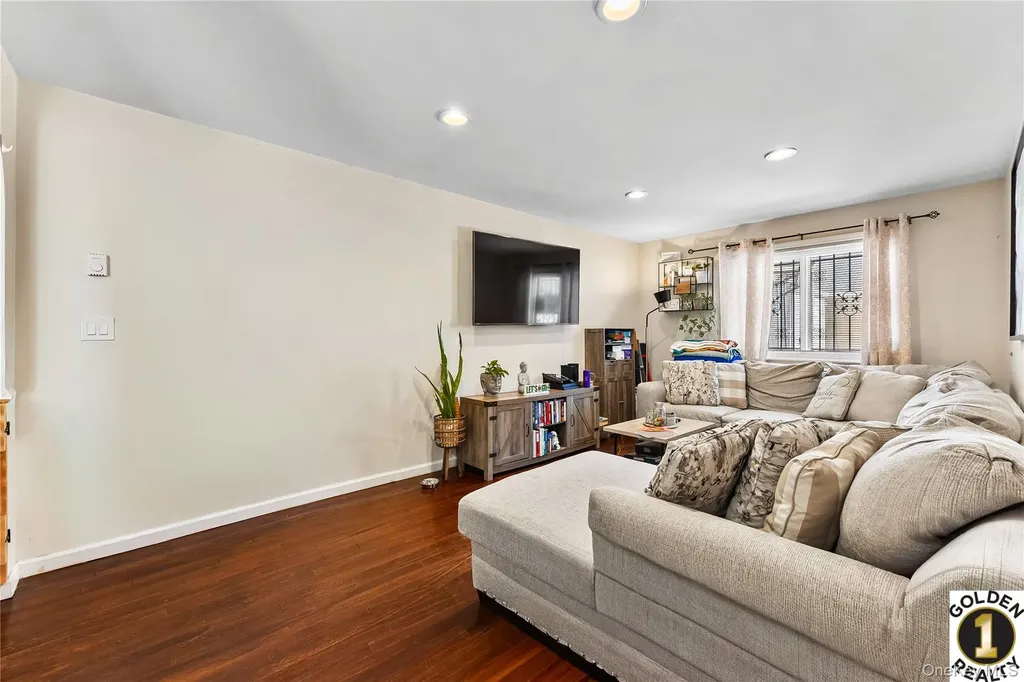 1665 156th Street Whitestone NY 11357