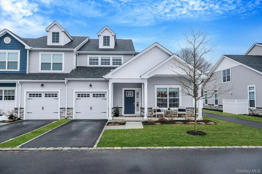 59 Farm Acre Circle Mount Sinai NY 11766