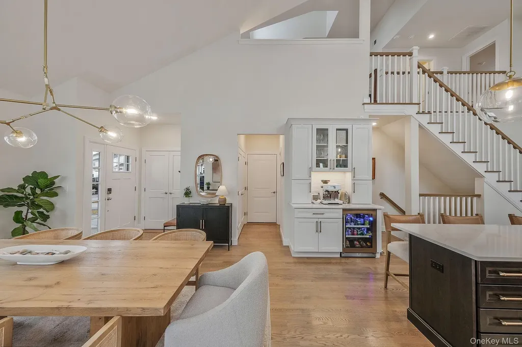 59 Farm Acre Circle Mount Sinai NY 11766