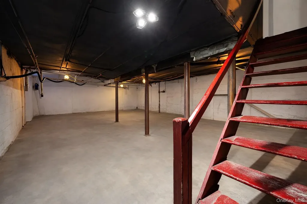 2335 Yates Avenue Bronx NY 10469