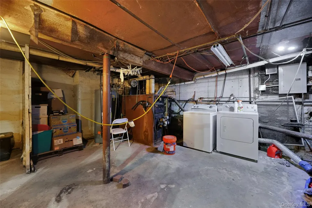 2335 Yates Avenue Bronx NY 10469