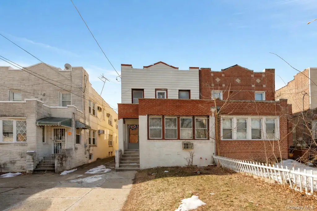 2335 Yates Avenue Bronx NY 10469