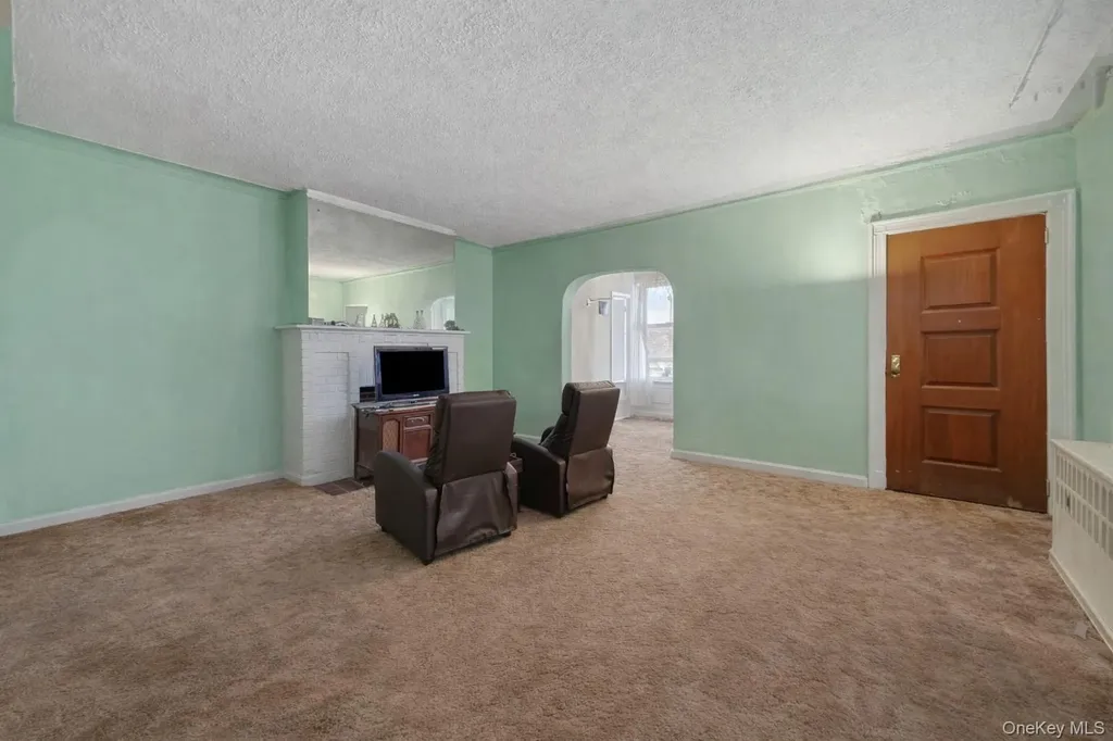 2335 Yates Avenue Bronx NY 10469