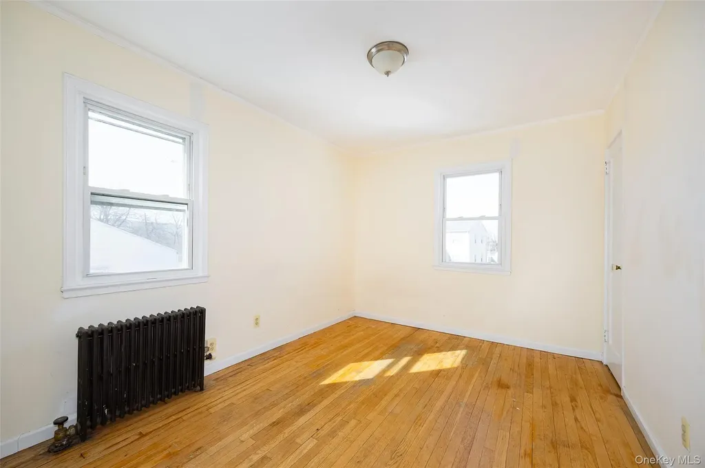28 Vernon Terrace Poughkeepsie NY 12601
