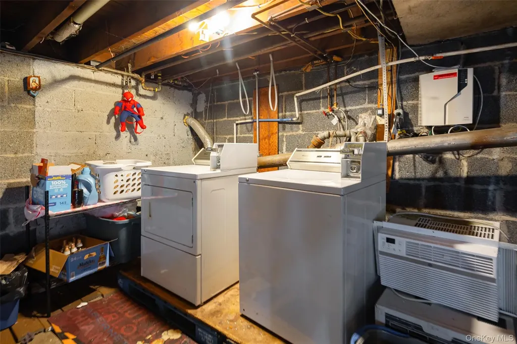 28 Vernon Terrace Poughkeepsie NY 12601