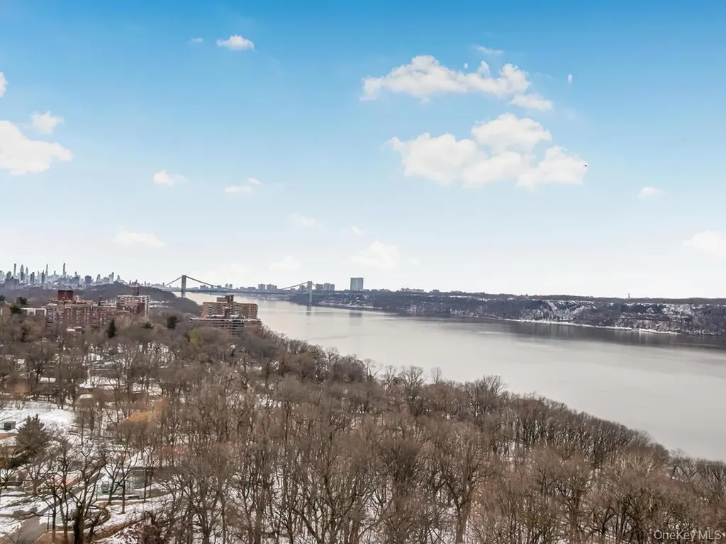 3671 Hudson Manor Terrace Bronx NY 10463