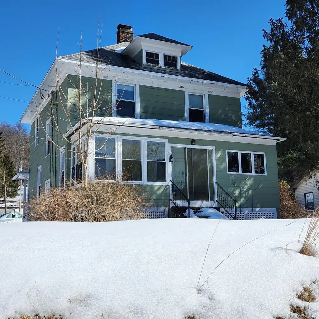 6218 State Route 42 Woodbourne NY 12788