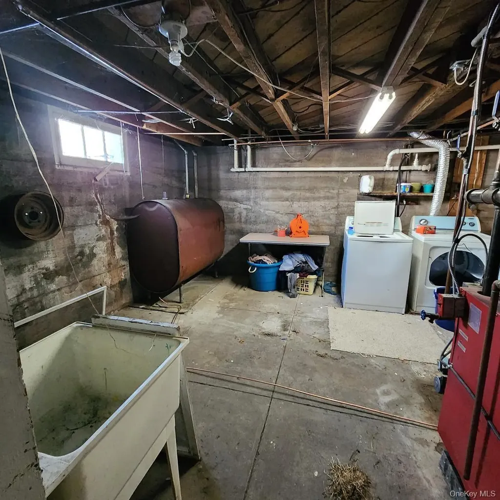 6218 State Route 42 Woodbourne NY 12788