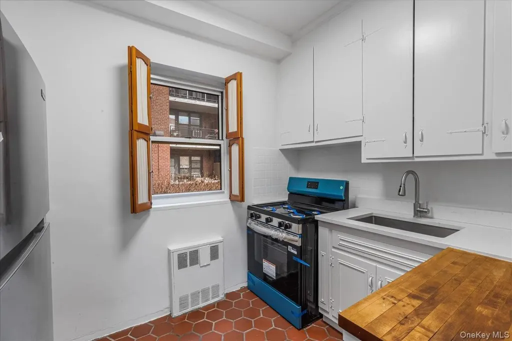 35-31 85th Street Jackson Heights NY 11372