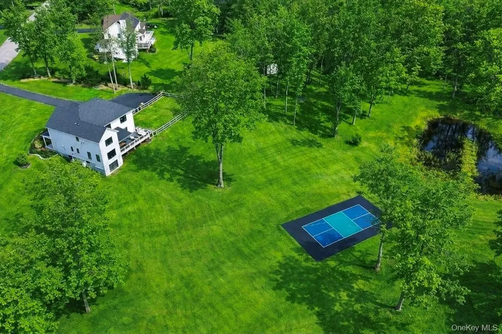 29 Orchard View Drive Marlboro NY 12542