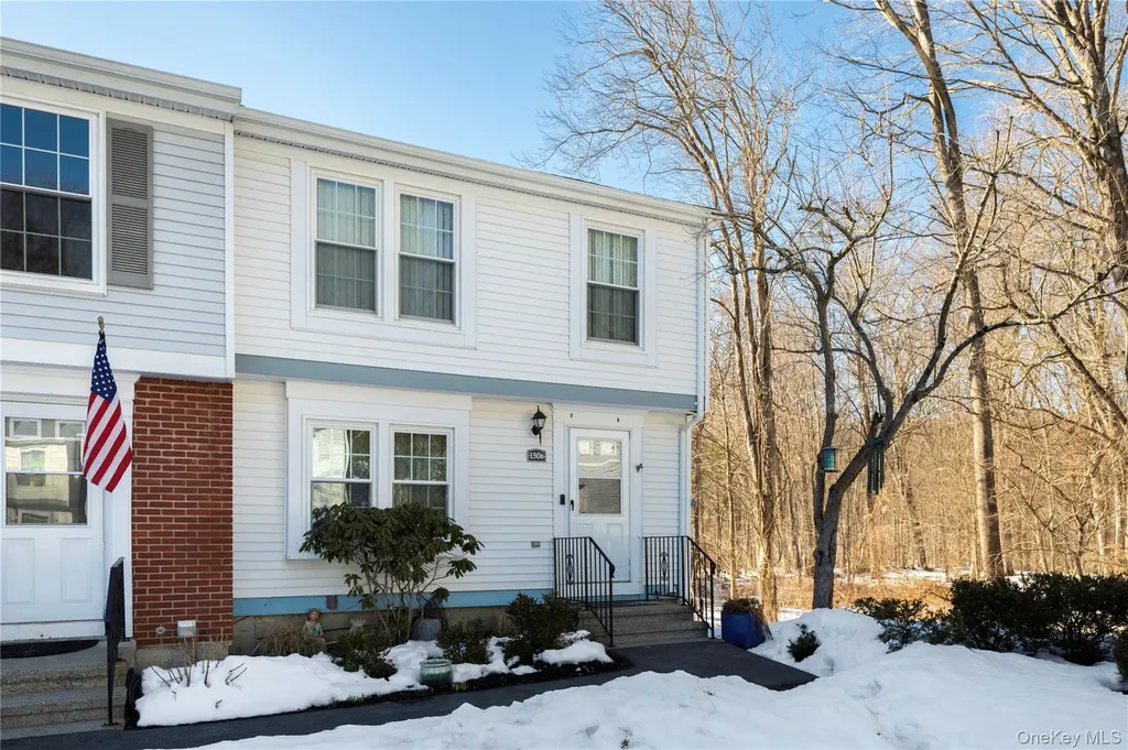 1506 Kings Way Carmel NY 10512
