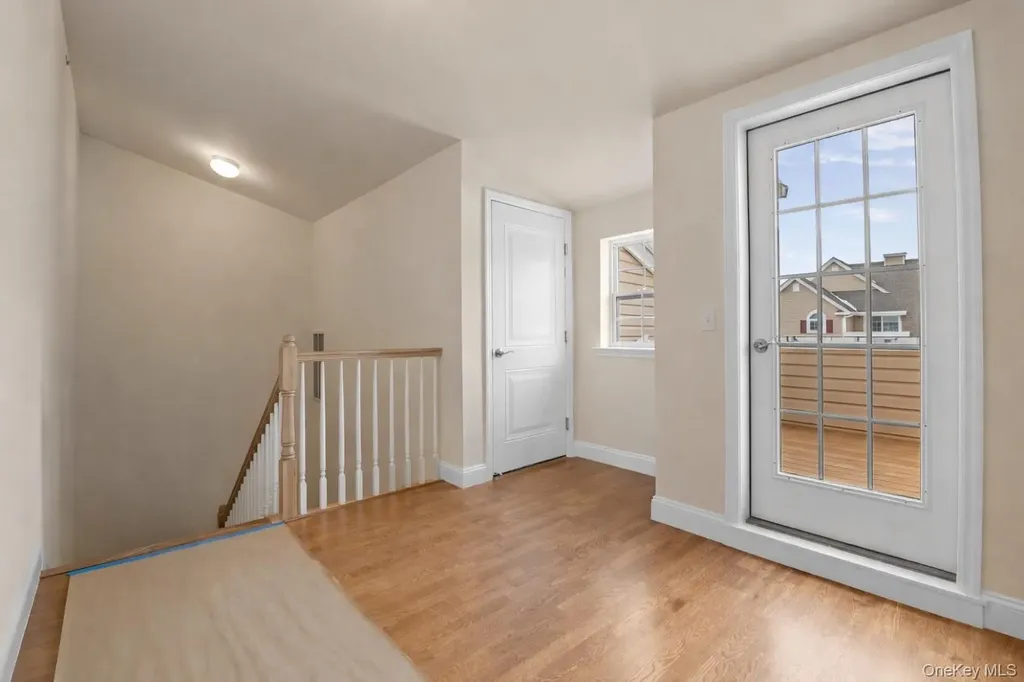 4 Steven Circle Dix Hills NY 11746