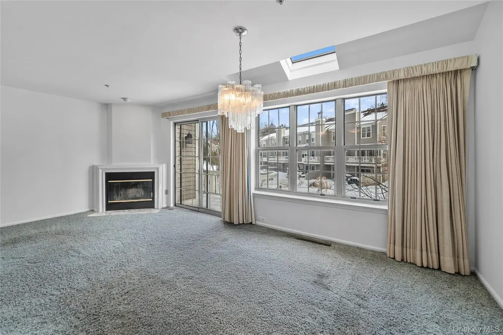 302 Pondside Drive White Plains NY 10607