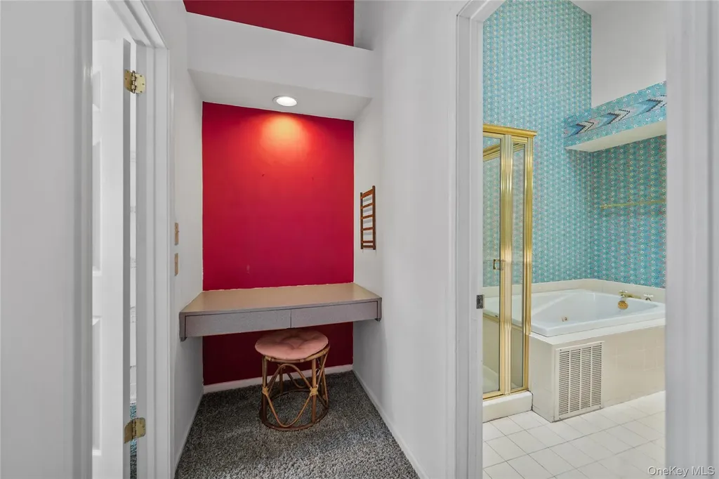 302 Pondside Drive White Plains NY 10607