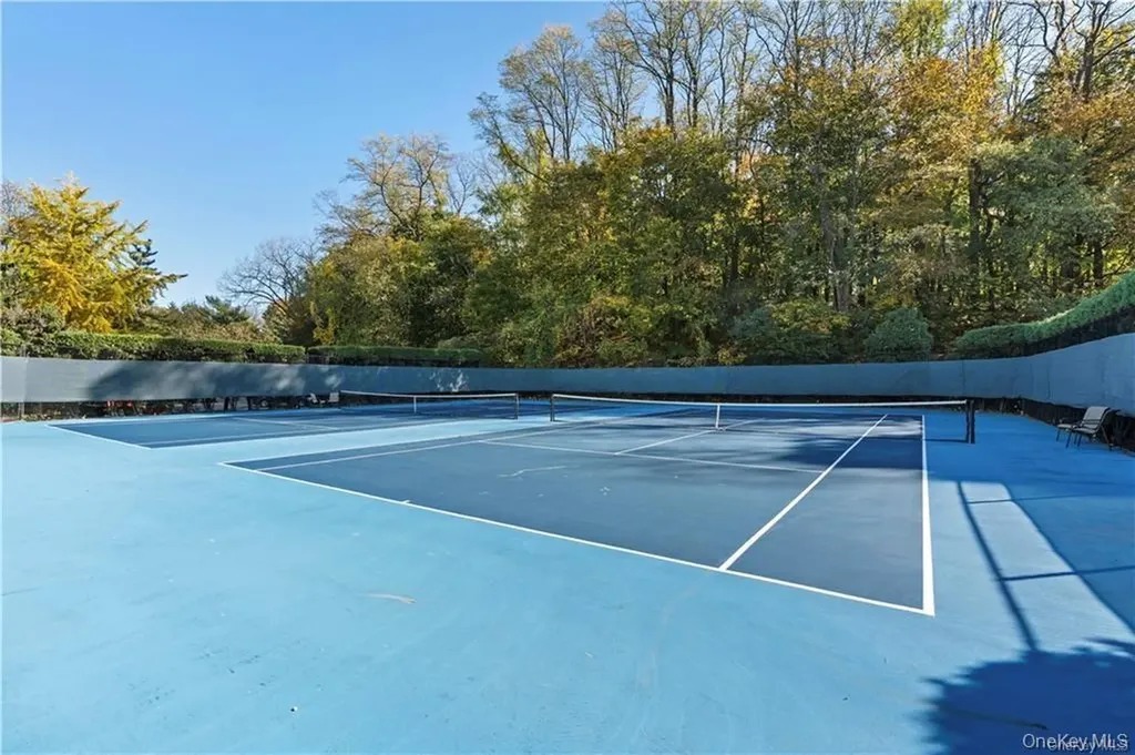 302 Pondside Drive White Plains NY 10607