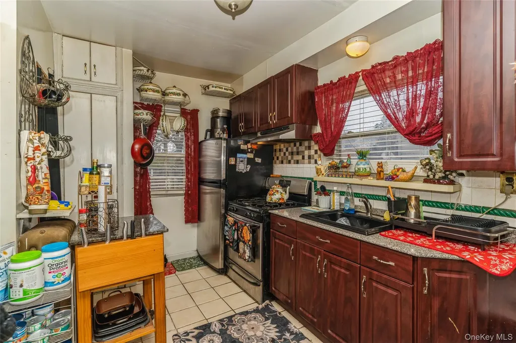 182-26 143rd Avenue Springfield Gardens NY 11413