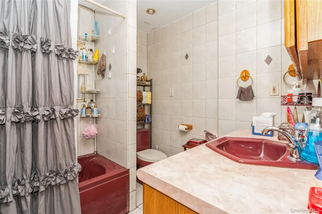 182-26 143rd Avenue Springfield Gardens NY 11413
