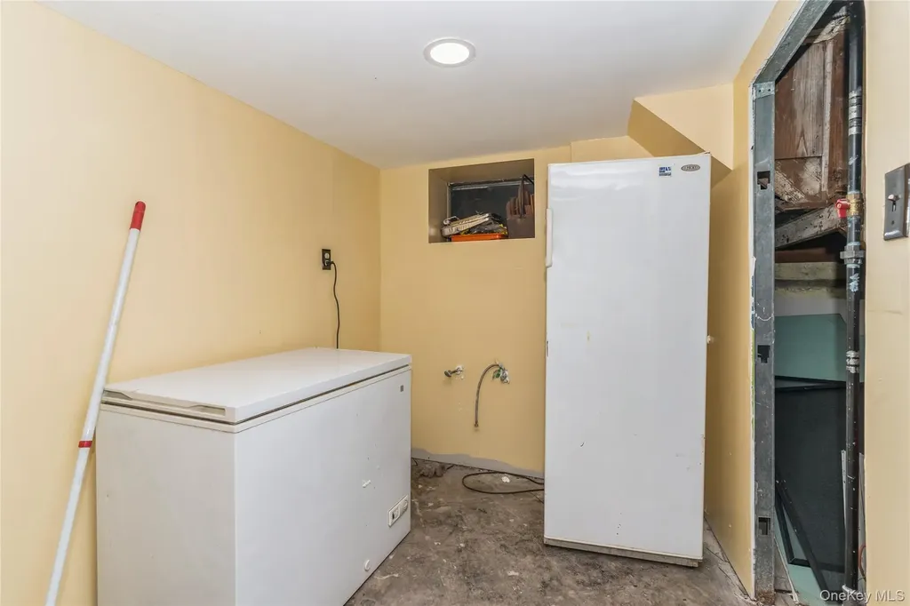 182-26 143rd Avenue Springfield Gardens NY 11413