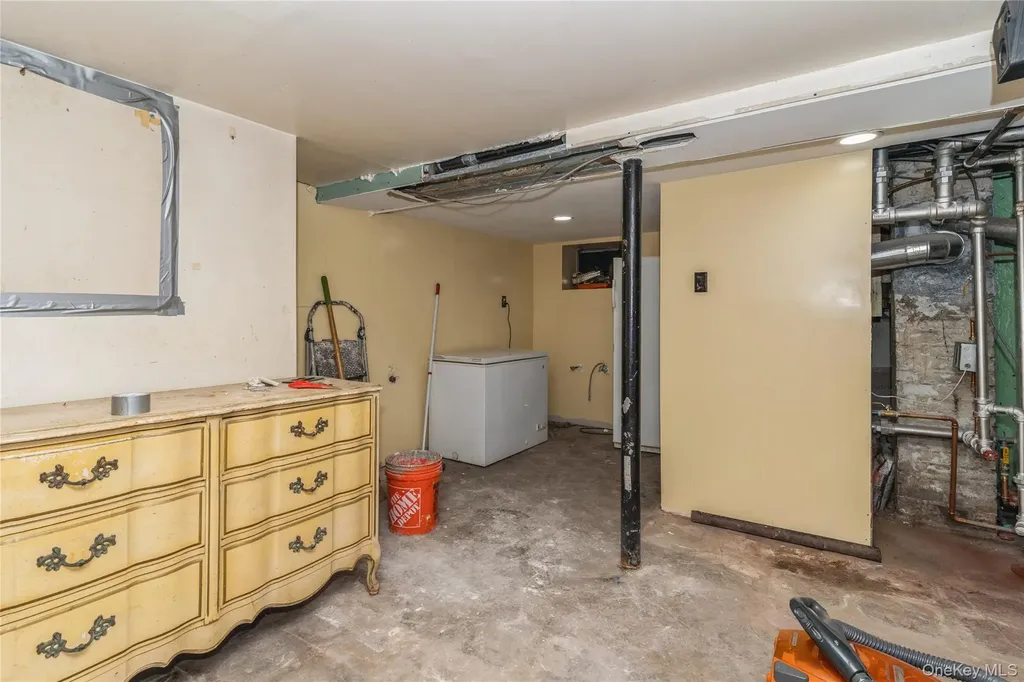 182-26 143rd Avenue Springfield Gardens NY 11413