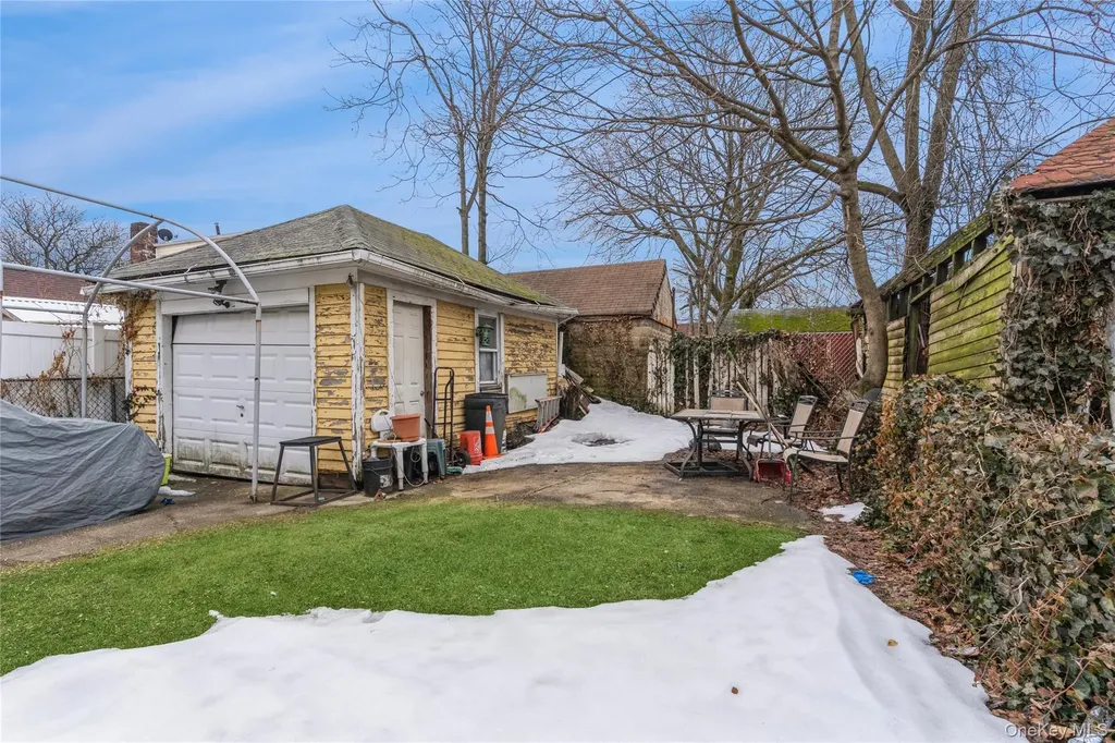182-26 143rd Avenue Springfield Gardens NY 11413