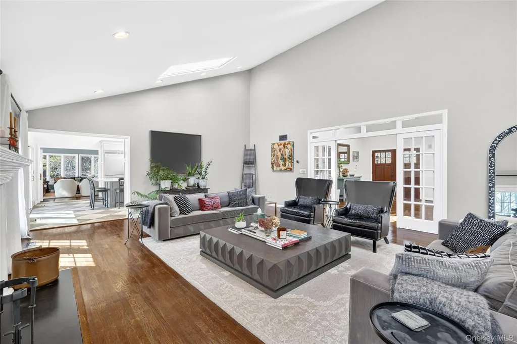 18 Reynolds Lane Katonah NY 10536