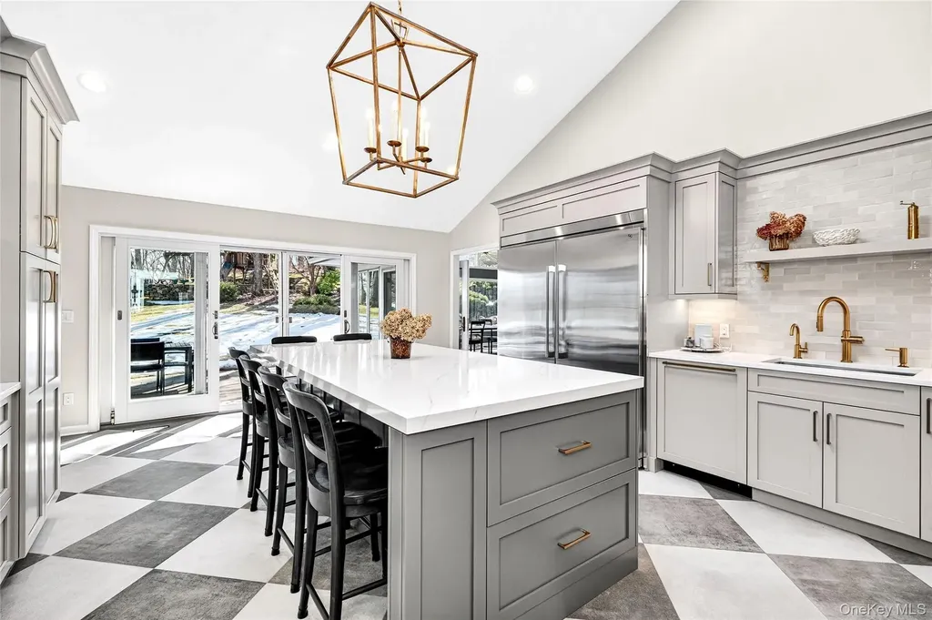 18 Reynolds Lane Katonah NY 10536