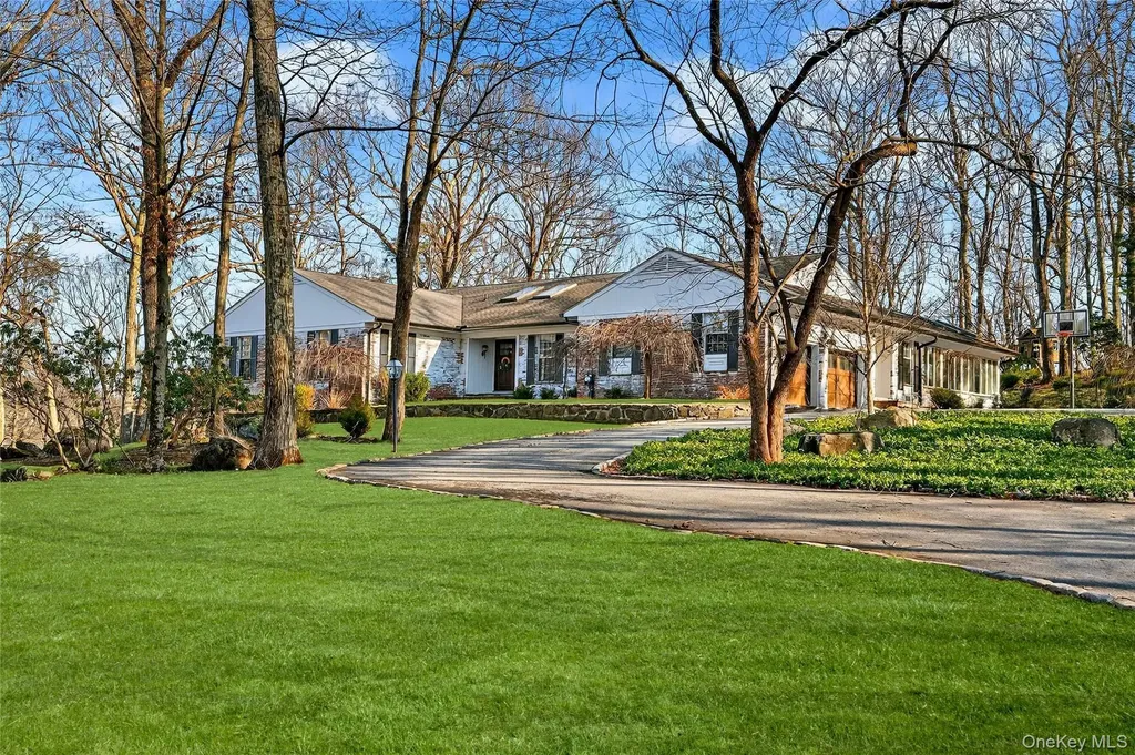 18 Reynolds Lane Katonah NY 10536
