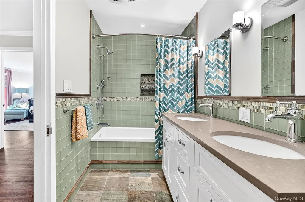 18 Reynolds Lane Katonah NY 10536
