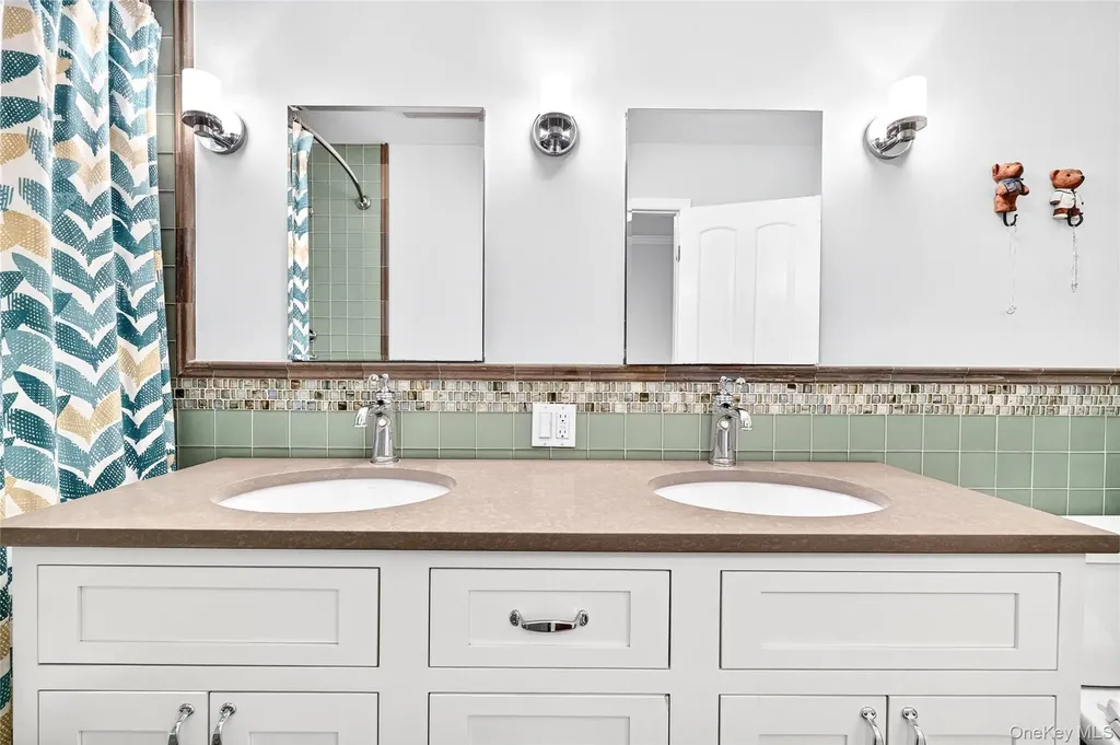18 Reynolds Lane Katonah NY 10536