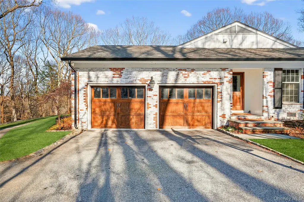 18 Reynolds Lane Katonah NY 10536