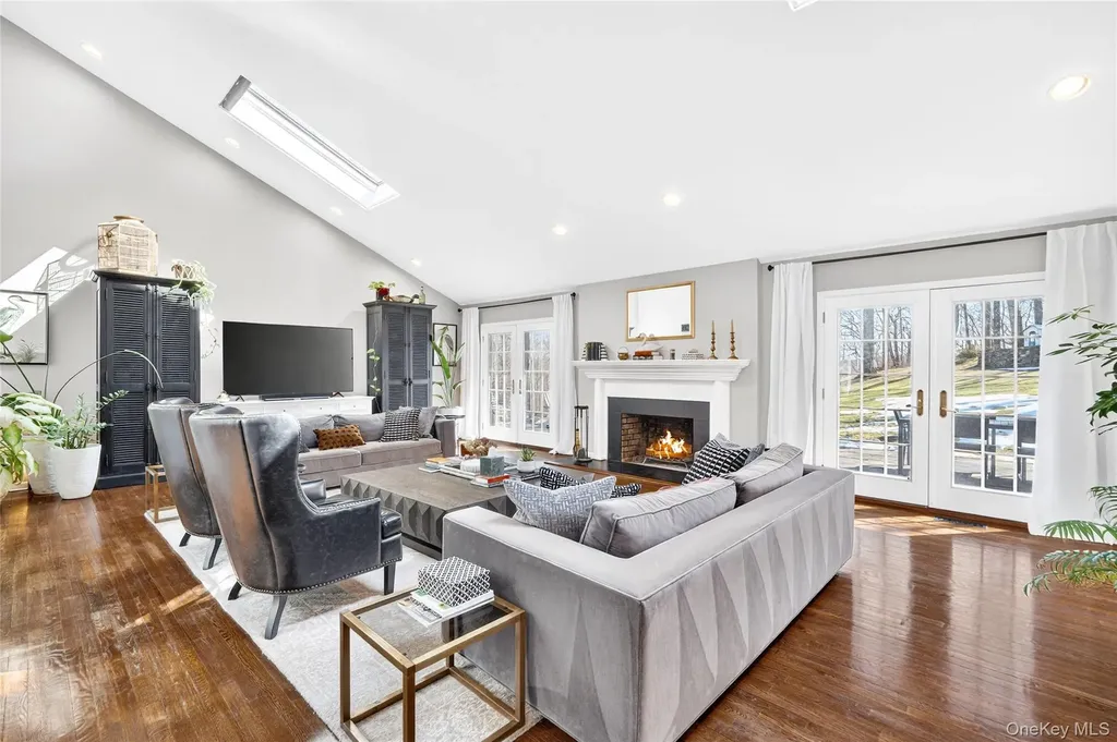 18 Reynolds Lane Katonah NY 10536