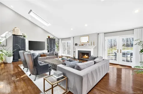 18 Reynolds Lane Katonah NY 10536