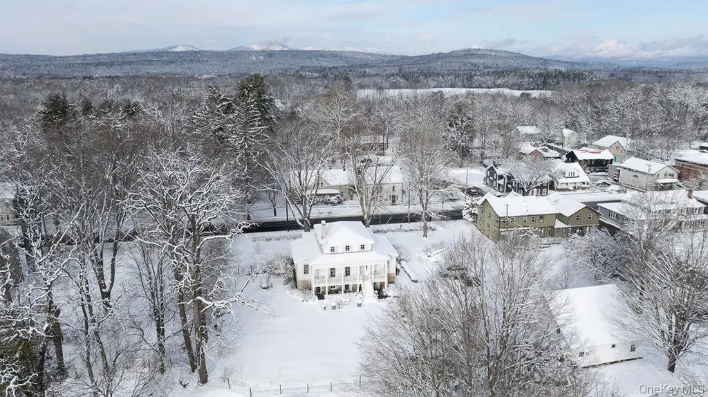 3705 Main Street Stone Ridge NY 12484