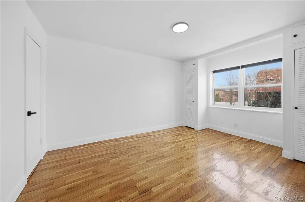 252 Brinsmade Avenue Bronx NY 10465
