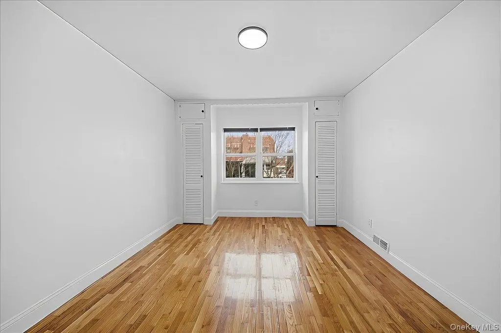 252 Brinsmade Avenue Bronx NY 10465