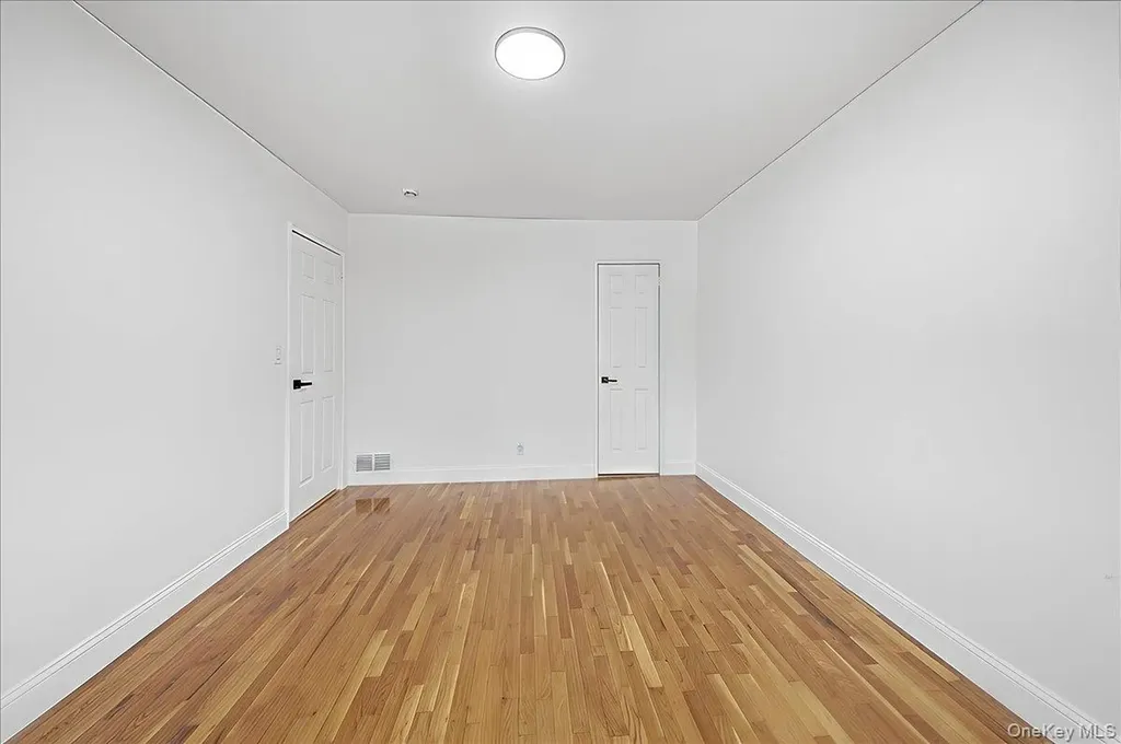 252 Brinsmade Avenue Bronx NY 10465