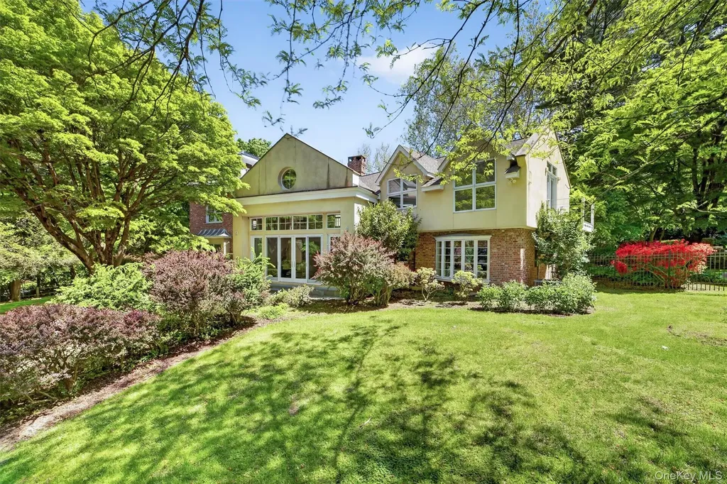 6 W Sunnyside Lane Irvington NY 10533